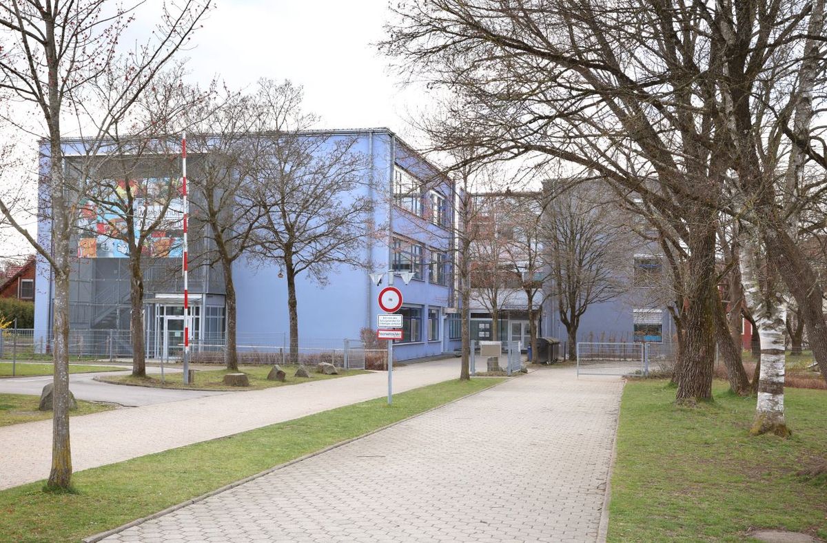 Németország, Bajorország: A mindelheimi középiskola épülete