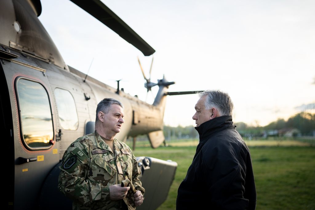 Orbán Viktor a szerb-magyar határnál