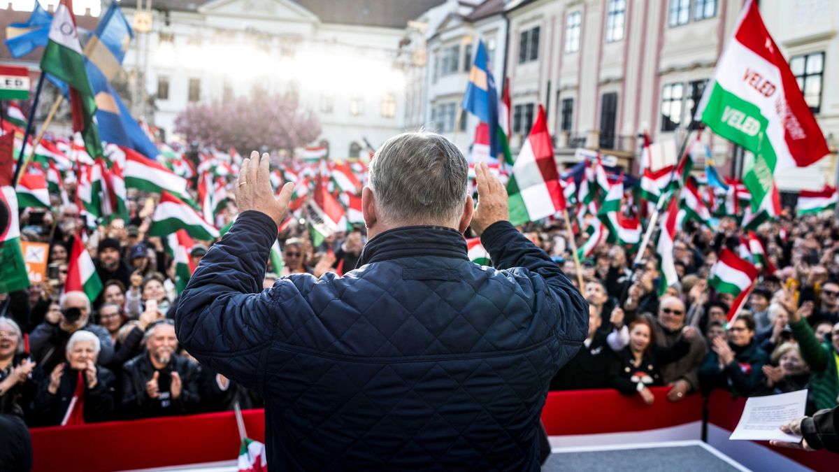 Orbán Viktor: Hahó, Debrecen! Jövünk + videó