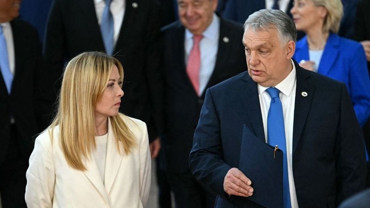 Giorgia Meloni és Orbán Viktor 