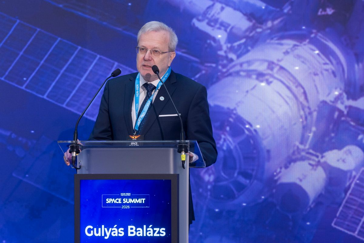 Budapest, 2026. február 10.
Gulyás Balázs, a HUN-REN Magyar Kutatási Hálózat elnöke beszédet mond az első, hagyományteremtő szándékkal megrendezett Space Summit 2026 űrkutatási konferencián a HUN-REN budapesti székházában 2026. február 10-én.
MTI/Kocsis Zoltán