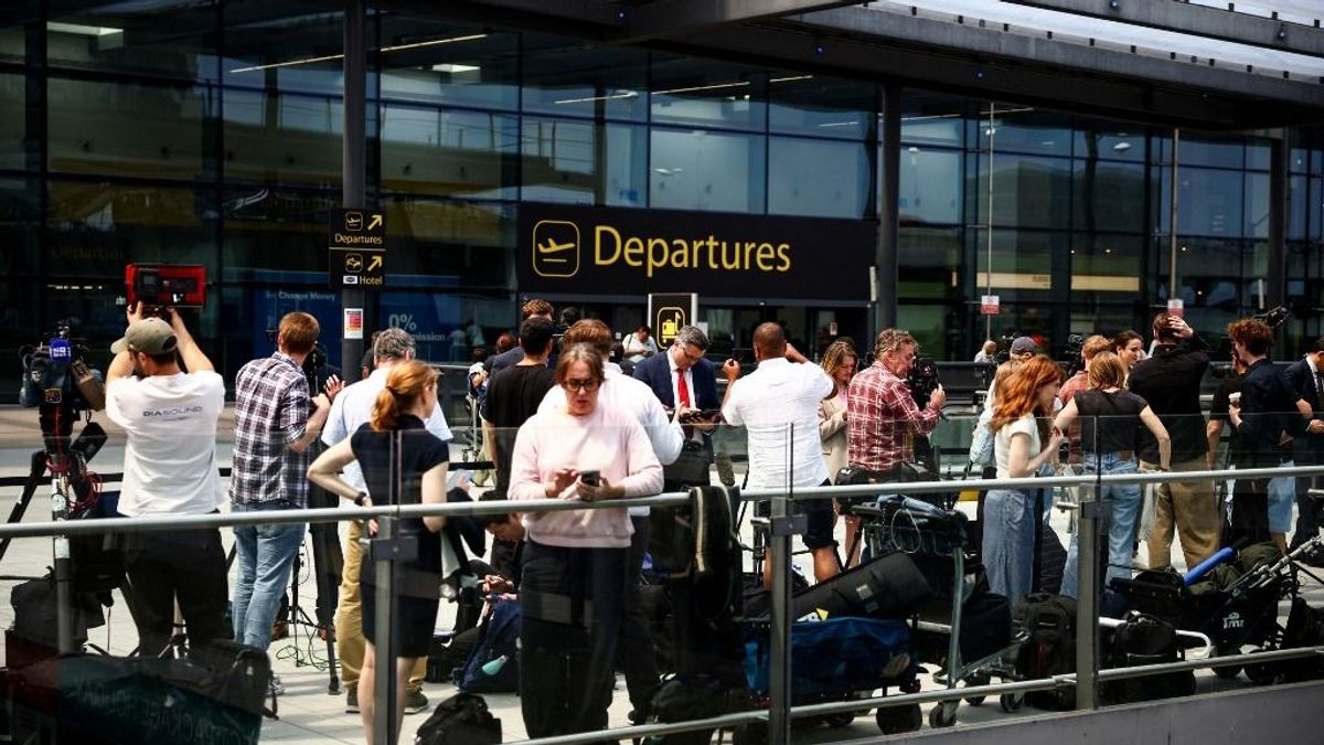 Ketyeg az óra: hat hétre elég az európai repülőgép-üzemanyag? + videó