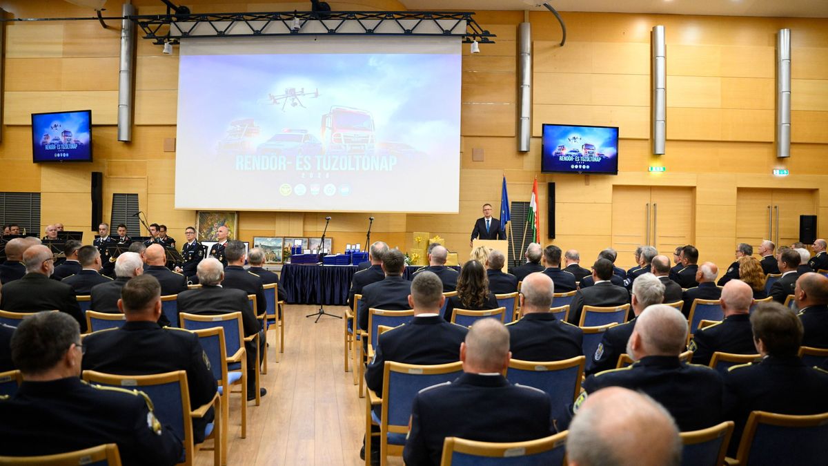 Rétvári Bence méltatta a magyar rendőrök munkáját