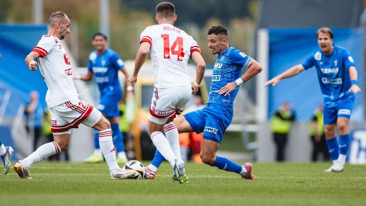 Pintér Attila fiát hat perccel a beállása után lecserélték, majd mentők rohantak hozzá