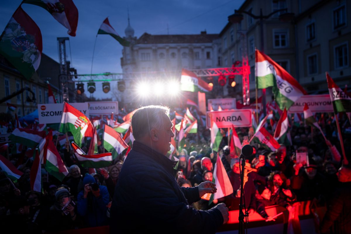 Azt követeljük, hogy az orosz energiára kivetett szankciókat és korlátozásokat Brüsszel azonnali hatállyal függessze fel – mondta videójában Orbán Viktor miniszterelnök