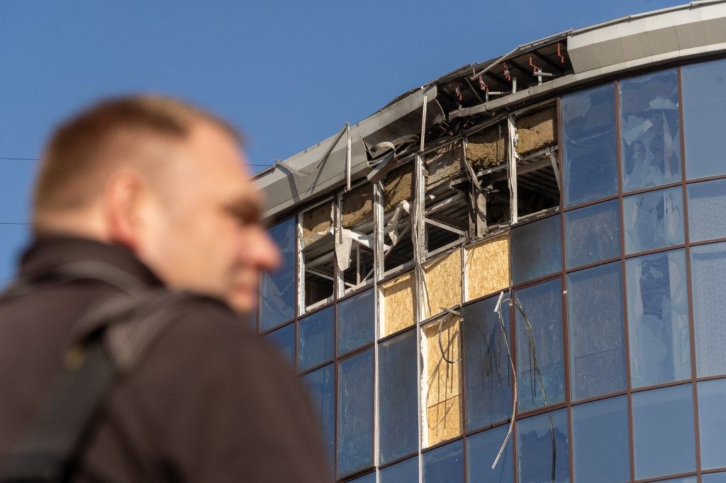 Mindkét háborús fél a tűzszünet megsértésével vádolja a másikat az orosz–ukrán háború vasárnapi napján