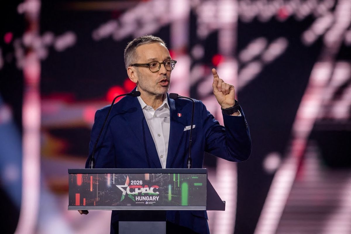 Herbert Kickl és pártja komoly előnyre tett szert a felmérések szerint