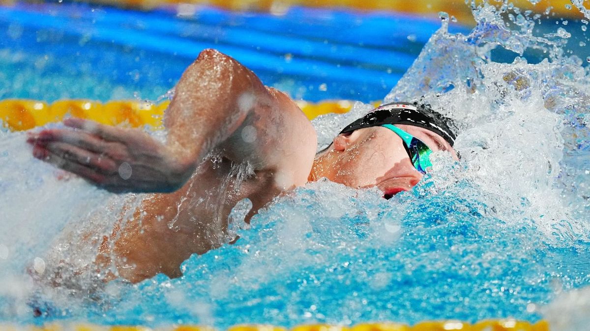 Új, 17 éves királyfi foglalta el Milák trónját, de aztán Kristóf is óriásit úszott