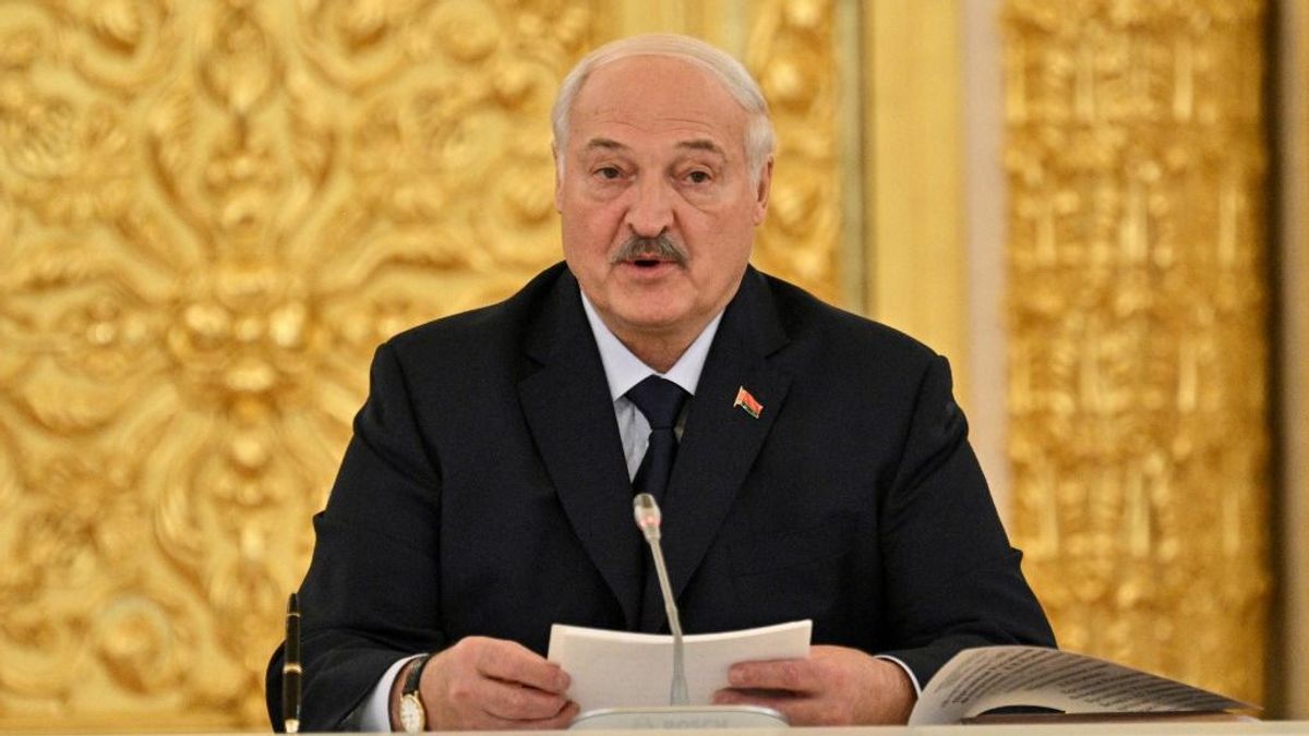 Veszélyben lehet a fehérorosz elnök, Zelenszkij fenyegeti Lukasenkát