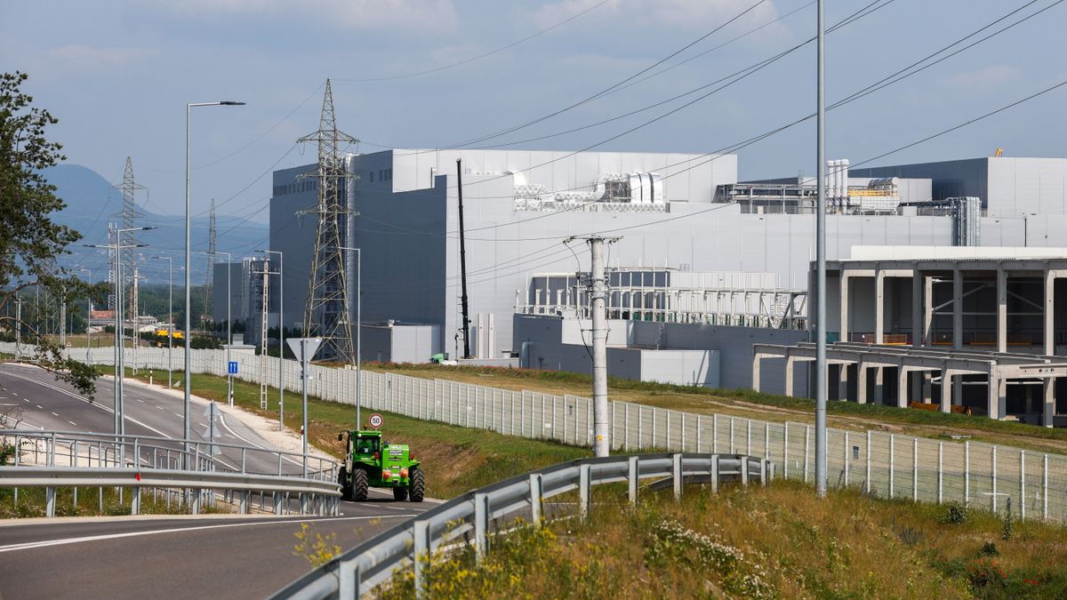 Dömötör Csaba a Greenpeace megkésett jelentéséről: Vajon hány ilyen lesz még?