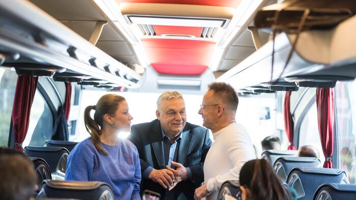 Orbán Viktor országjárás 
kampány