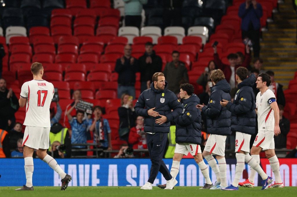 Harry Kane sérülés miatt csak a kispadról figyelte az Anglia-Japán meccset a Wembley-ben. A csapatkapitány sem tudta lecsillapítani a dühös közönséget. Thomas Tuchel nehezen viseli a kritikát