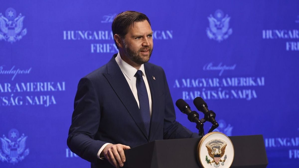 „A balliberális média torzítása nélkül” – Szijjártó Péter megosztotta J. D. Vance kendőzetlen szavait + videó