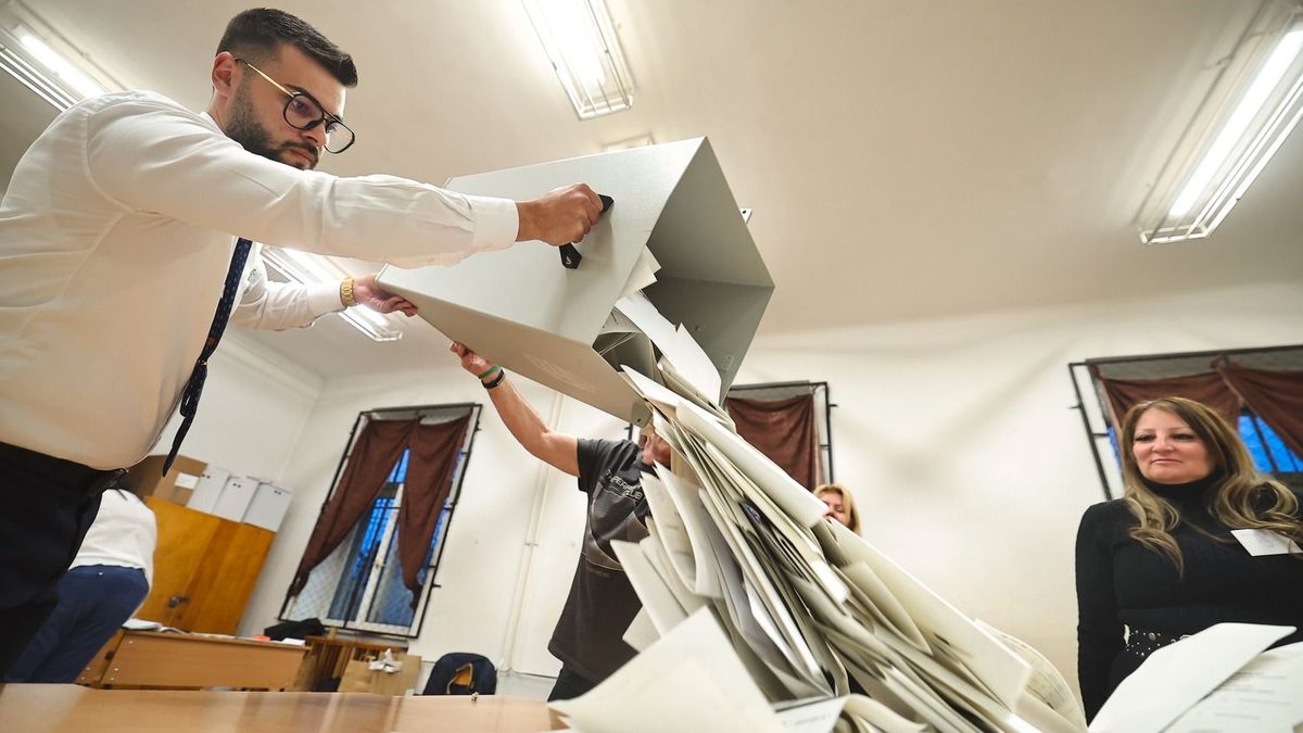 Megszólalt a Nemzeti Választási Iroda vezetője