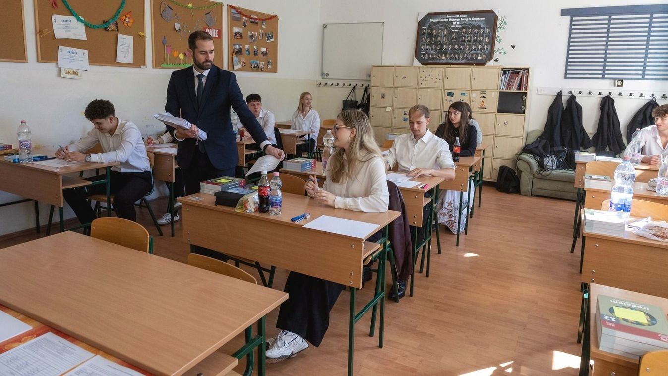 érettségi

Mirkó István
