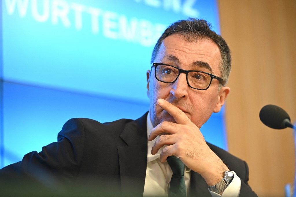 19 May 2026, Baden-Württemberg, Stuttgart: Cem Özdemir (Alliance 90/The Greens), Minister President of Baden-Württemberg, and Manuel Hagel (CDU), sitting in the state press conference. Özdemir is answering questions from journalists for the first time as head of government. The Green-Black cabinet had previously met regularly for the first time. Photo: Katharina Kausche/dpa (Photo by Katharina Kausche / dpa Picture-Alliance via AFP)
