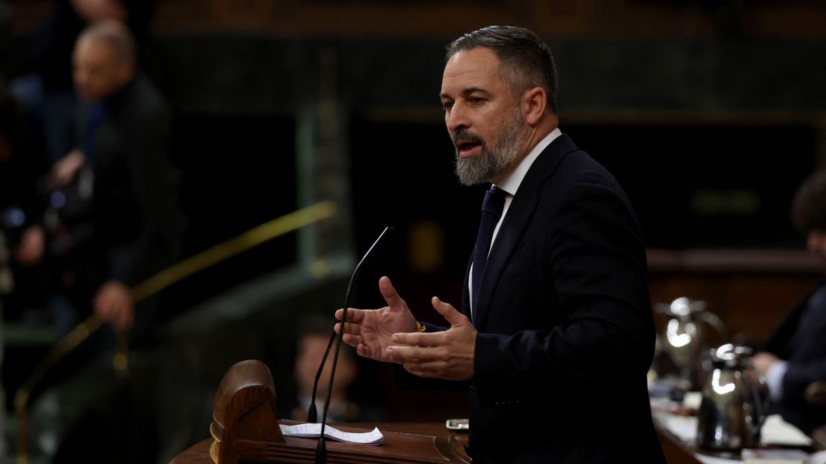 Santiago Abascal a spanyol „maffiakormány” letartóztatását követeli