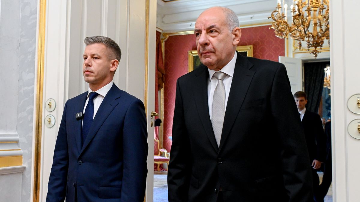 Ahogy Magyar Péter Sulyok Tamással viselkedik, az politikai huliganizmus, véli a volt alkotmánybíró + videó