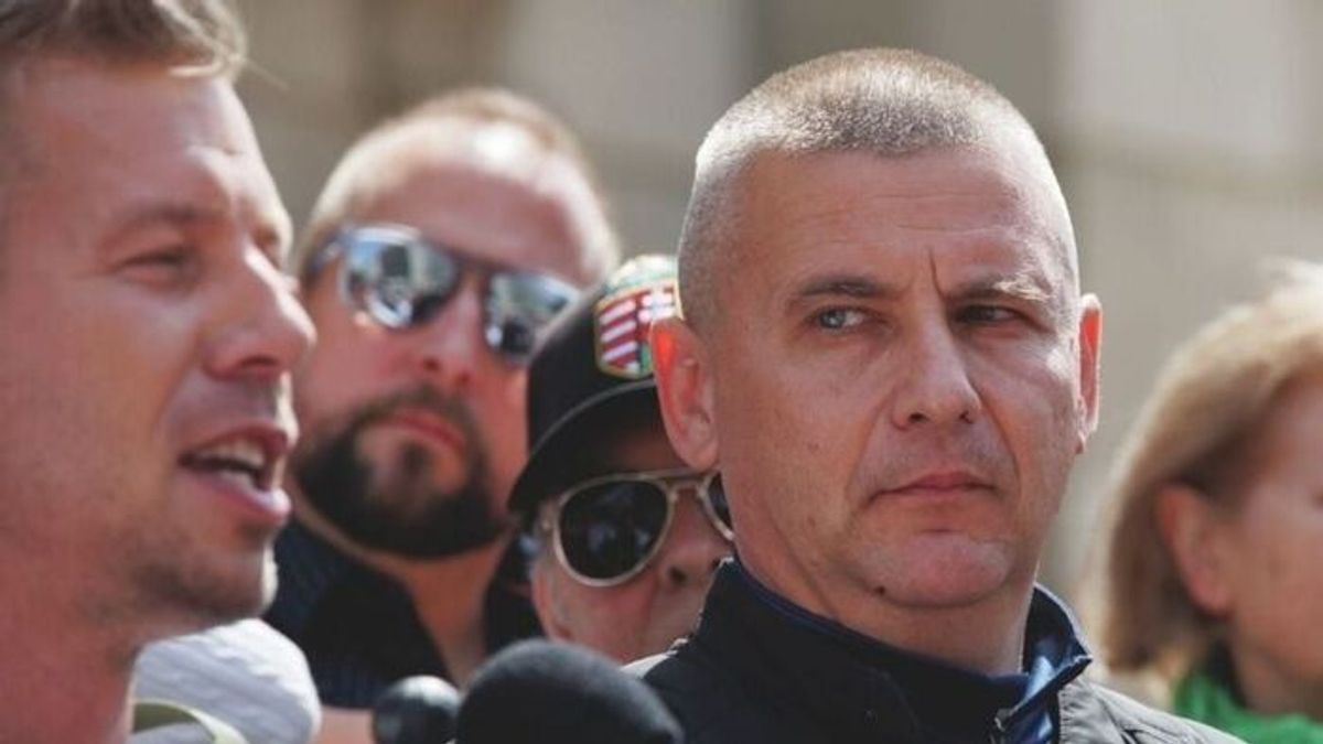 Hungarian Defense Leaders to Use Official Cars with Drivers