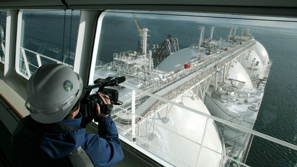 Pánikszerűen vásárolja az orosz LNG-t az Európai Unió