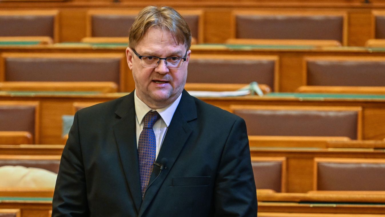 Az Országgyűlés plenáris ülése

MTI Fotószerkesztõség
Illyés Tibor