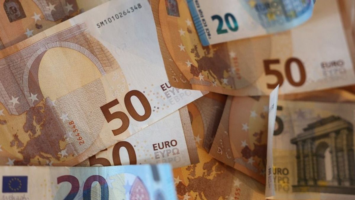Meglepő húzás: egyre több magyar teszi ezt a megtakarított pénzével