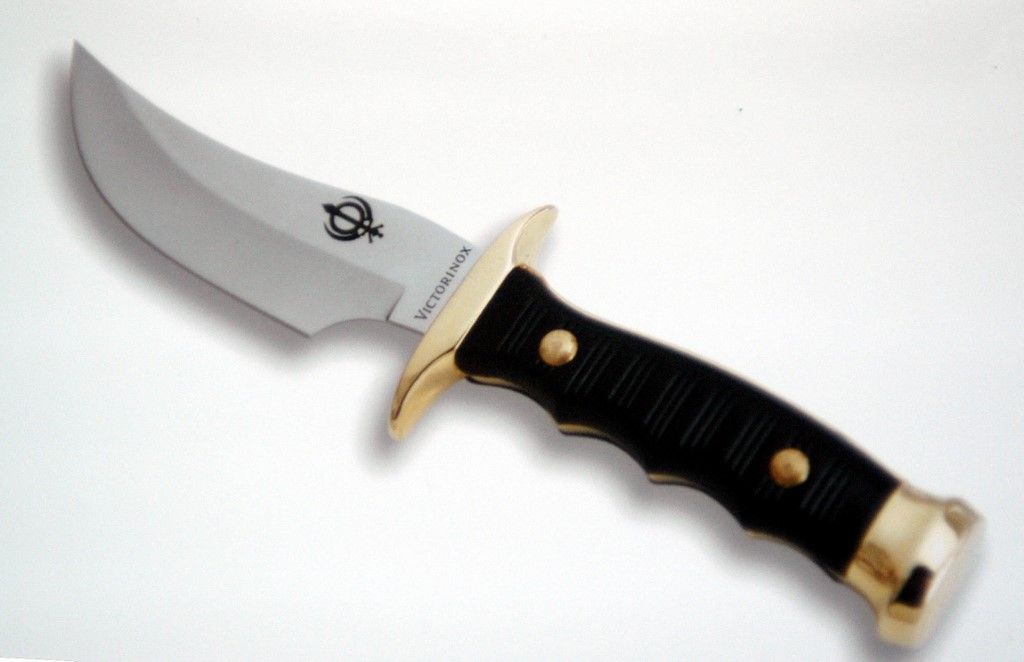 This handout picture received in New Delhi, 01 September 2004, show a newly launched product by Swiss knife-maker Victorinox, the Sikh ceremonial dagger known as a Kirpan.   Victorinox launched ceremonial daggers carried by Sikhs, 01 September, the 400th anniversary of the installation of the Sikh holy text the Guru Granth Sahib, saying it hoped the high-technology blade will carve itself a market among the 24 million devotees of the religion worldwide. AFP PHOTO (Photo by AFP)