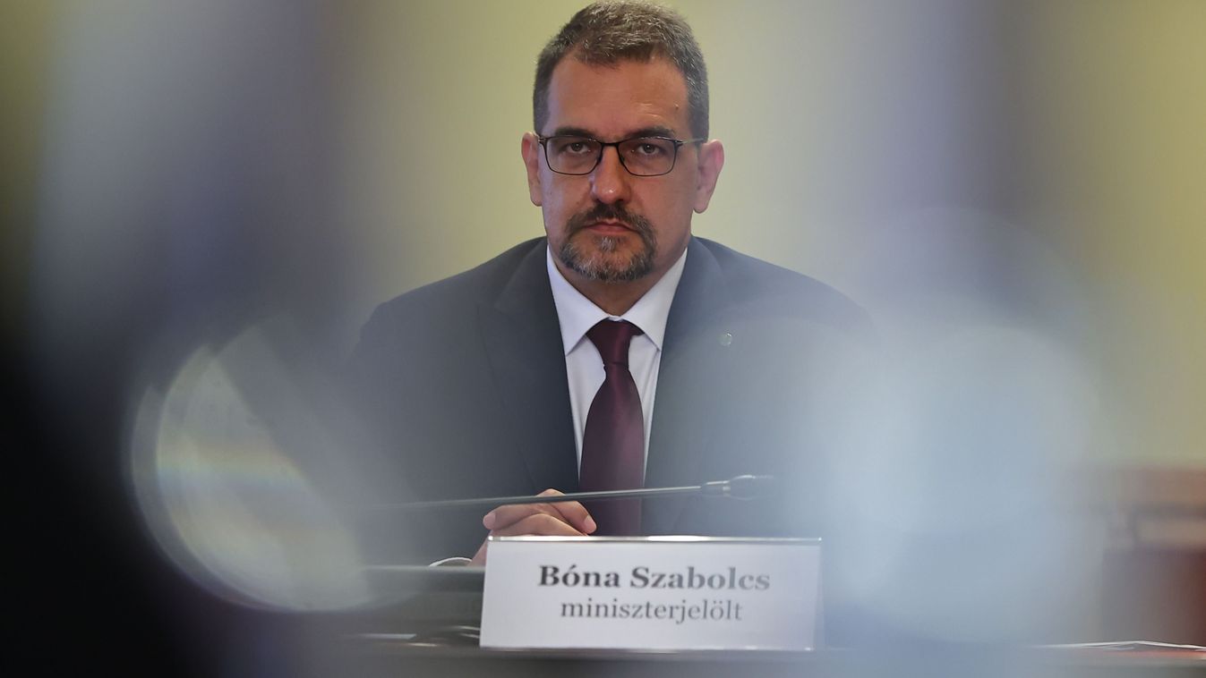 Bóna Szabolcs megallgatása