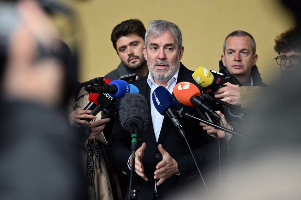 Fernando Clavijo Batlle, President of the Canary Islands, addresses journalists before a statement in front of the European Commission amid the deadly outbreak of hantavirus on board the MV Hondius ship, in Brussels on May 6, 2026. A flight scheduled to evacuate a sick doctor from the MV Hondius ship, that has been hit by a deadly outbreak of hantavirus, to Spain's Canary Islands has been cancelled, a source told AFP. Clavijo, told reporters in Brussels on May 5, 2026, that the ship "should be taken care of where it is" or go to the Netherlands because it flies under a Dutch flag. (Photo by NICOLAS TUCAT / AFP)