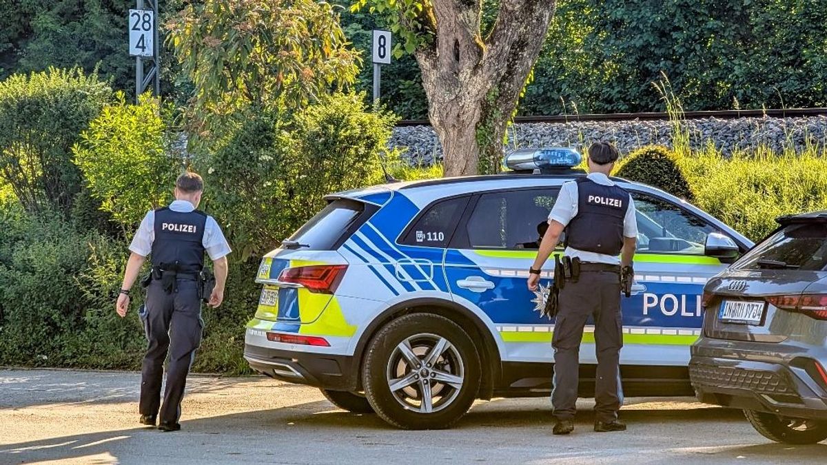 Erőszakhullám Flensburgban: tömegverekedés és egy 13 éves fiú megkéselése miatt nyomoz a rendőrség