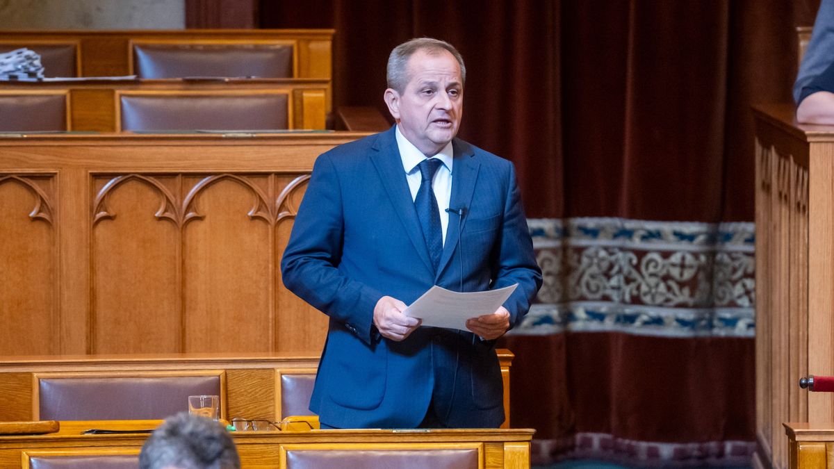 Rendszeres vendége volt a karmelitának Magyar Péter, most úgy tesz, mintha sose látta volna