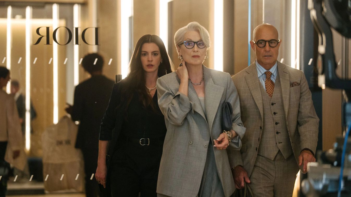 Anne Hathaway, Meryl Streep, és Stanley Tucci Az ördö Pradát visel 2-ben.
