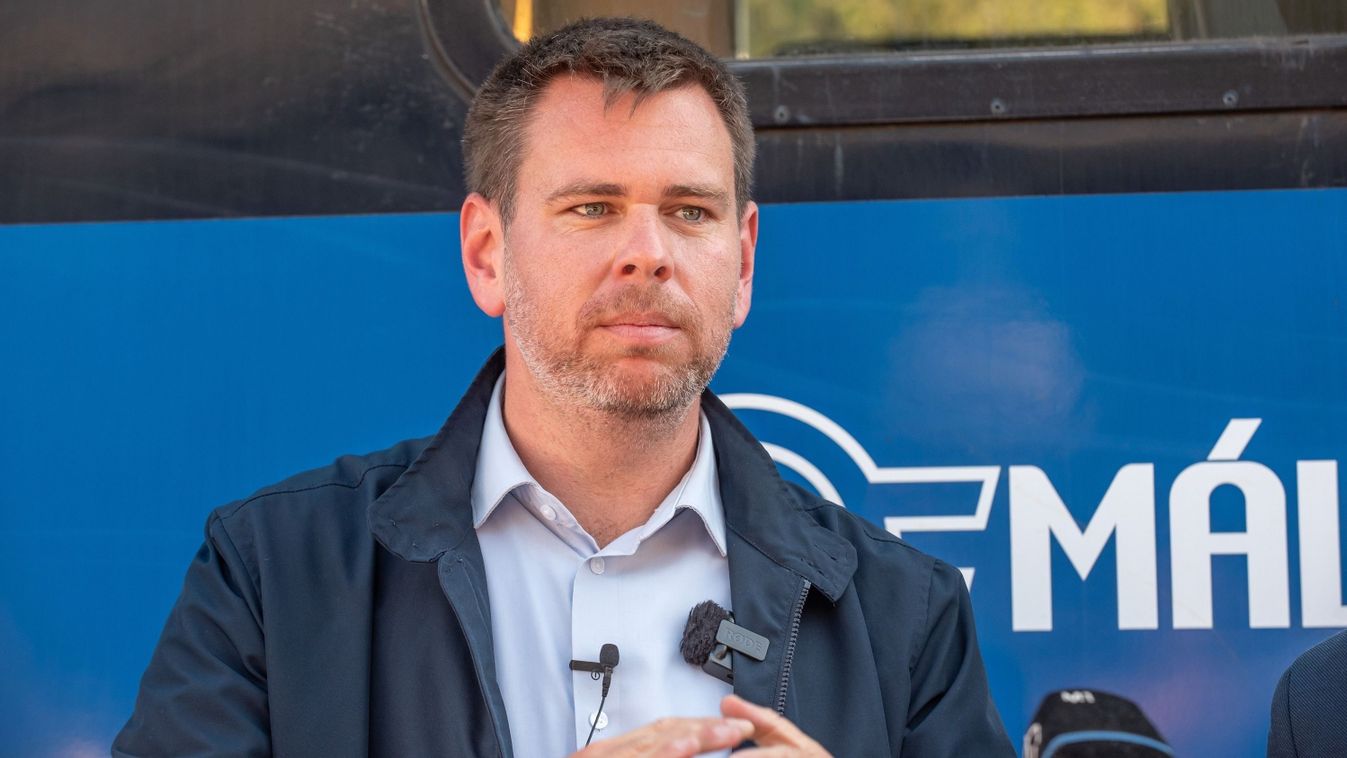 Borítókép: Vitézy Dávid (Fotó: MTI)