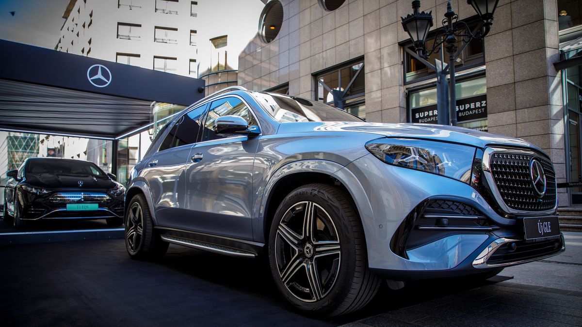 Kátyúálló SUV és elektromos utazóautó érkezett Magyarországra