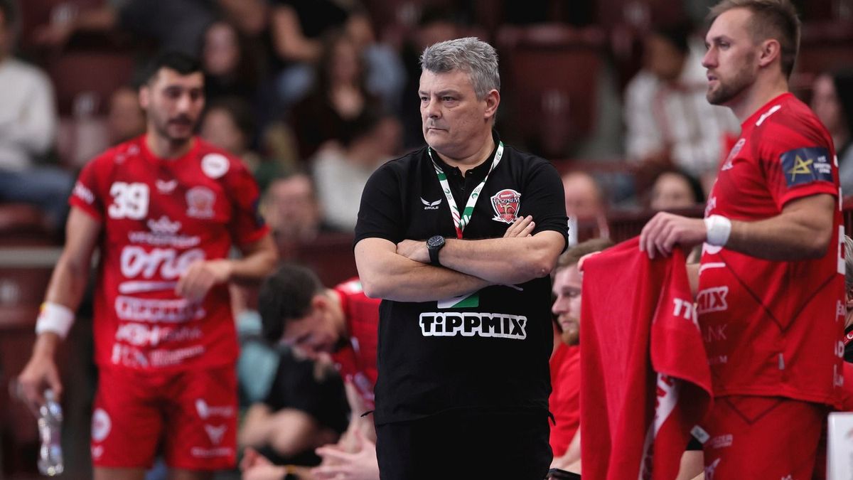 „Nem túl sok”: üzent a Veszprém edzője, Mikler Roland váratlan kérdéseket kapott