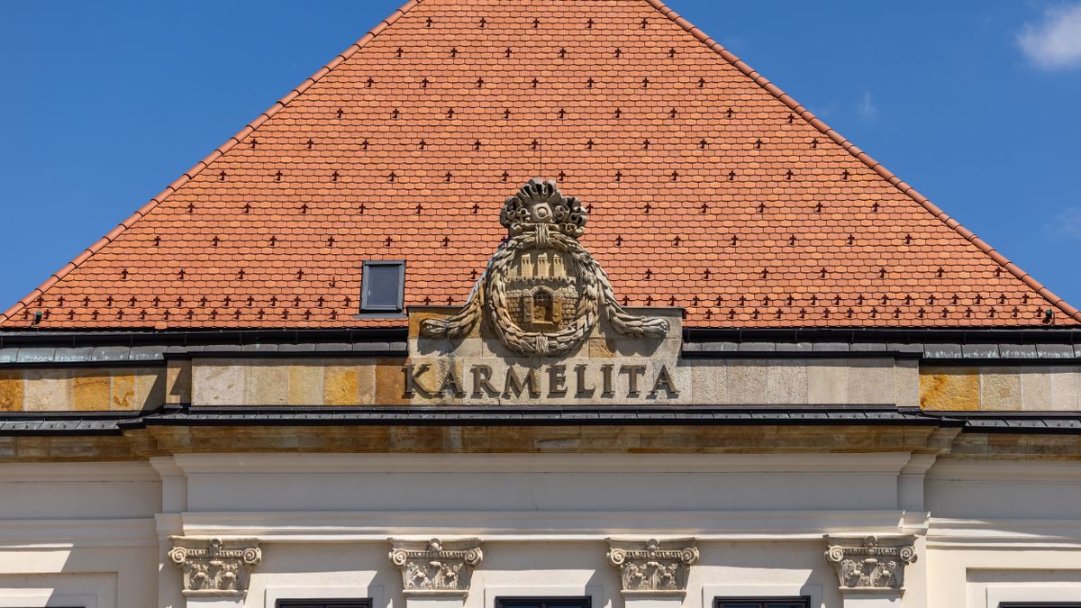 Prolivircsaft a karmelitában