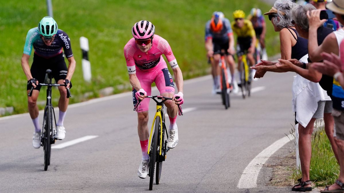 Még tart a Giro, de Vingegaard szokatlan nyilatkozatával már Pogacarnak üzent