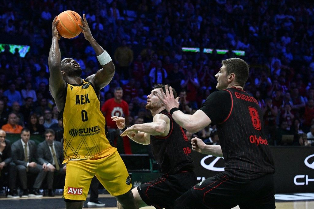 RaiQuan Gray (balra) kilenc pontja sem volt elég a BL-győzelemhez