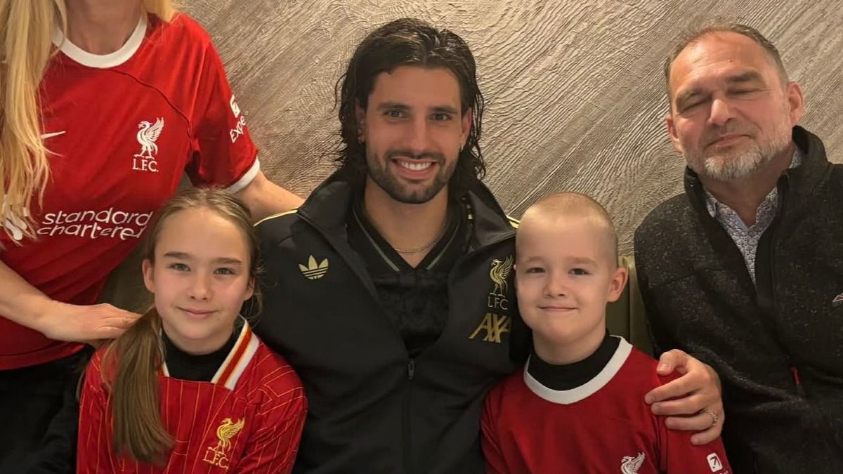 Szoboszlai súlyosan beteg magyar kisfiú álmát váltotta valóra Liverpoolban