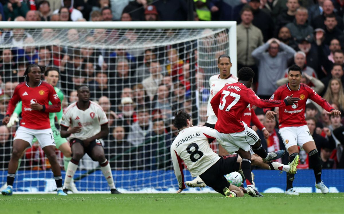 Kobie Mainoo lőtte a harmadik Manchester United gólt a Liverpool ellen
