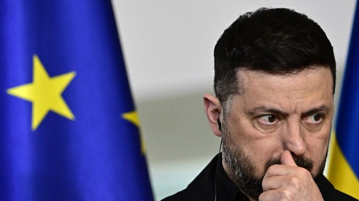 „Feltöltődve” jött ki a mosdóból – Zelenszkij korábbi sajtótitkára reagált az ukrán elnökről szóló pletykákra