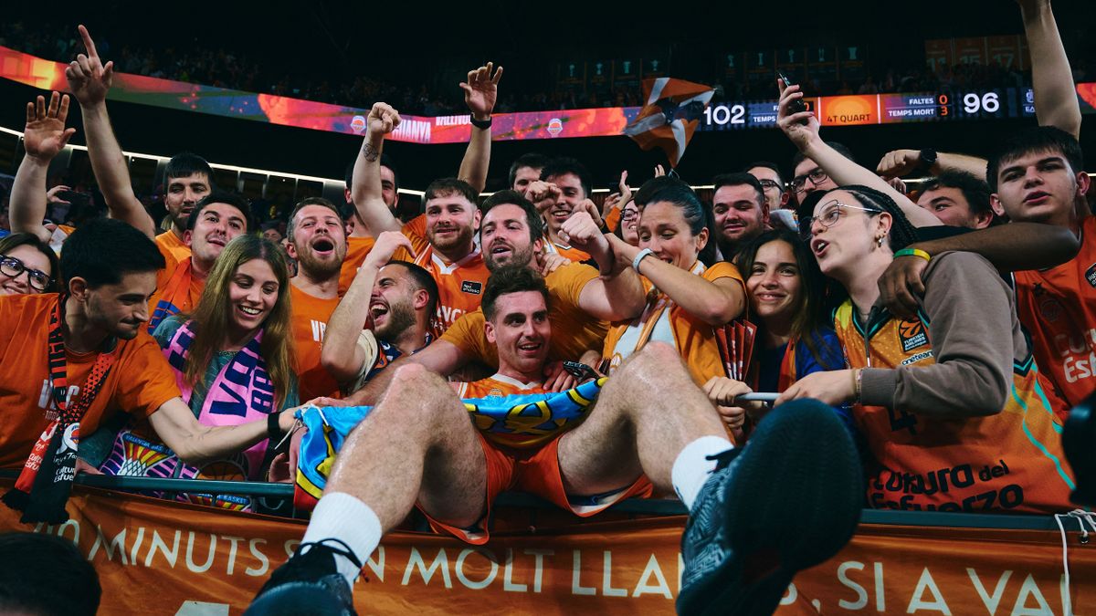 Nate Reuvers a Valencia szurkolók nagy kedvence, imádják a magyar válogatott honosított játékosát