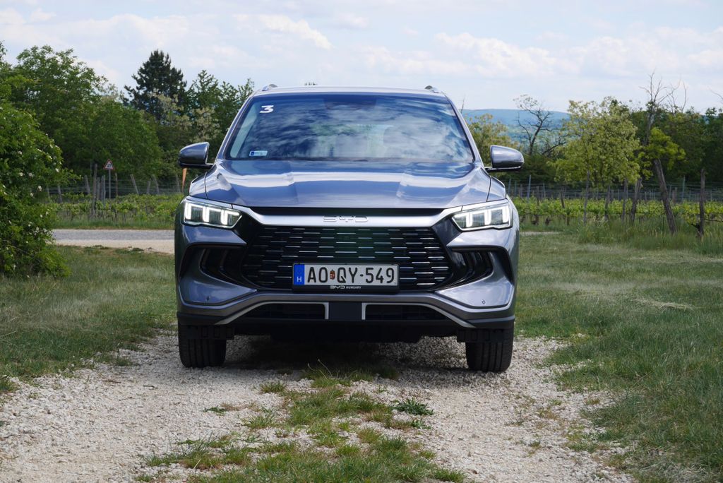 BYD Sealion 5