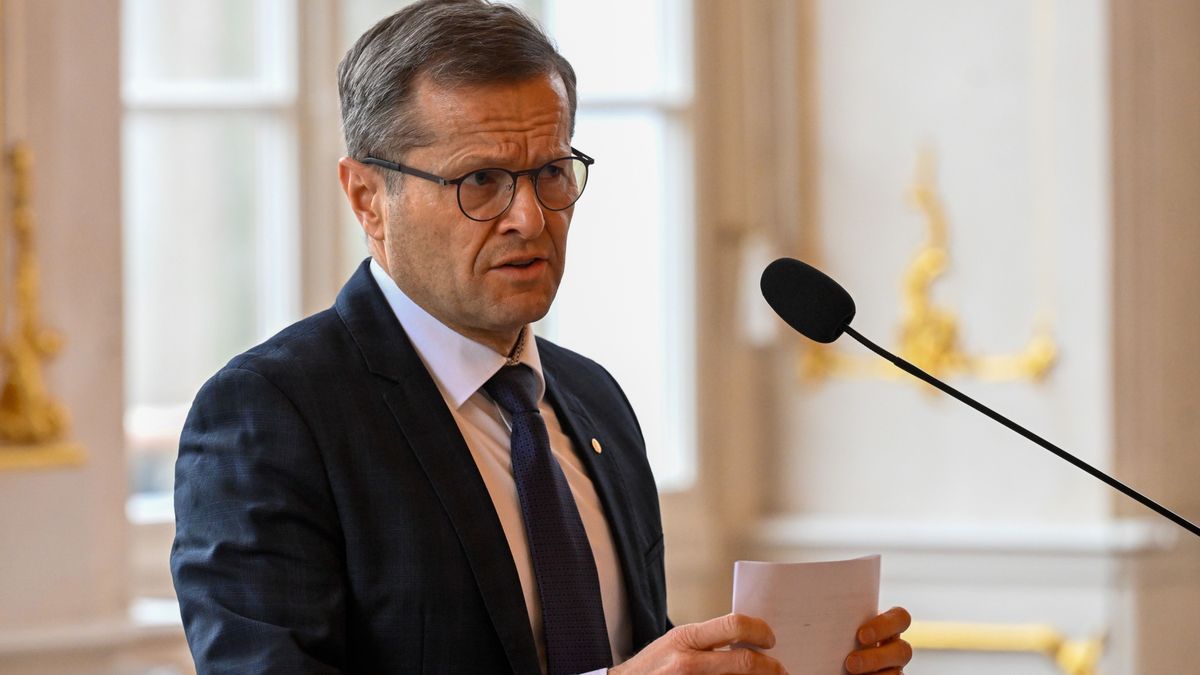Gödöllő, 2026. február 20.
Krausz Ferenc Nobel-díjas fizikus, az Élvonal Alapítvány kuratóriumának elnöke beszédet mond a kormány és az alapítvány 25 éves stratégiai keretmegállapodásának, és 6 éves finanszírozási szerződésének aláírásán a Gödöllői Királyi Kastélyban 2026. február 20-án.
MTI/Máthé Zoltán