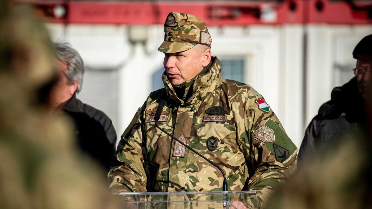 Törvénybe ütközhet a honvédség szereplése Magyar Péter szombati Kossuth téri rendezvényén