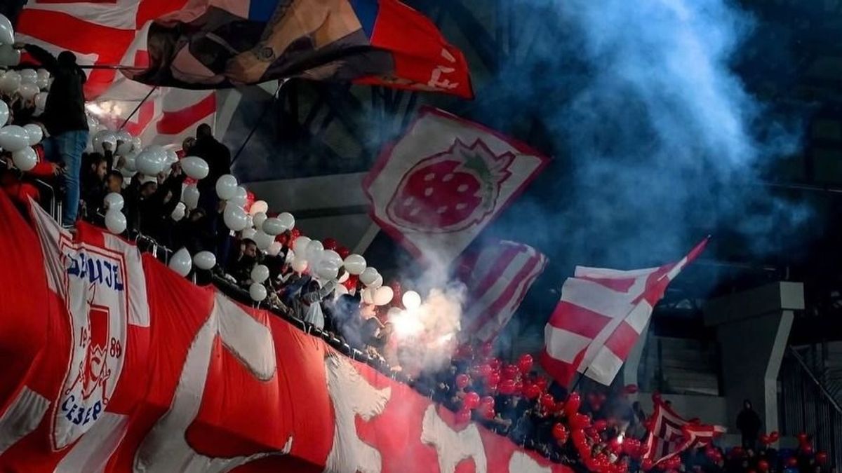 Hatalmas balhé hátráltatta a szerb kupadöntőt, olaj volt a tűzre a magyar játékos gólja + videó