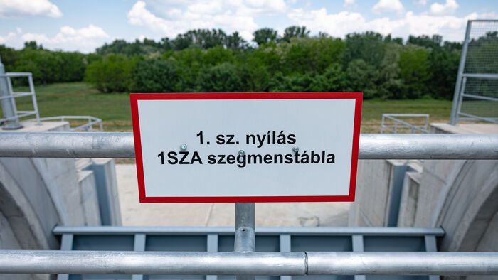 "Vizet a tájba akció" Riport a tiszabecsi aszály és árvíz védekezésről