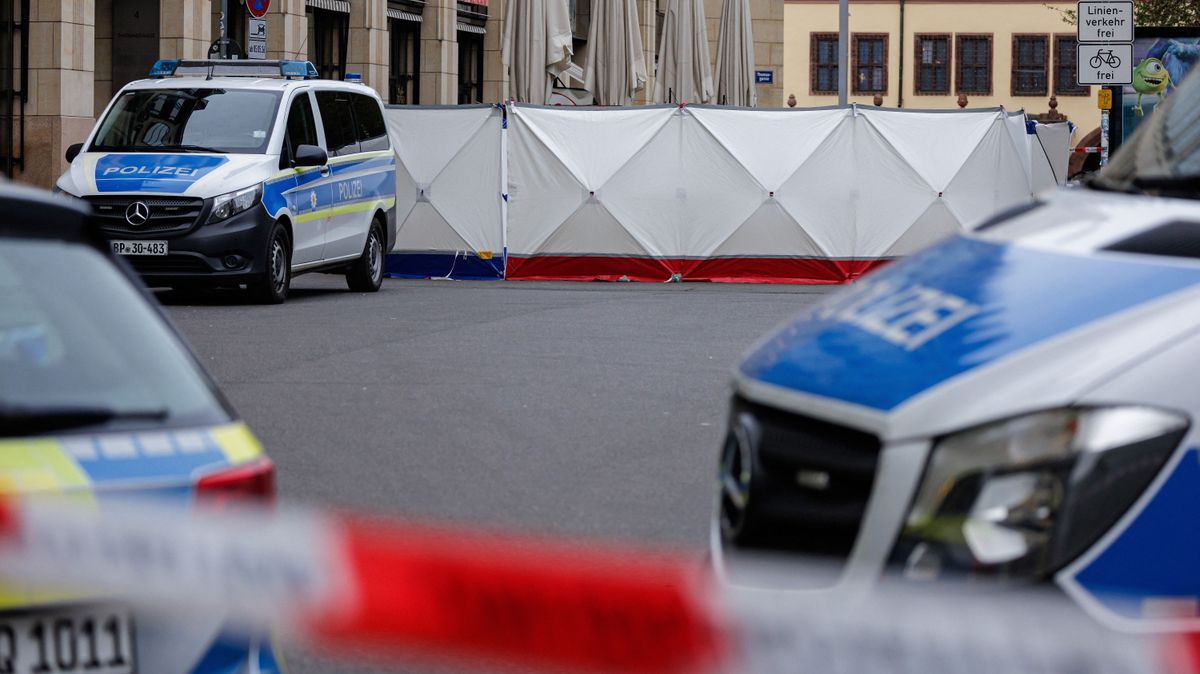 Lipcse belvárosában egy autó hajtott emberek közzé, Brüsszelből jön a cenzúra