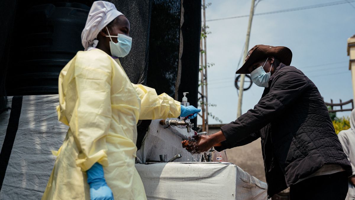 Ebola: fokozódik a helyzet, az Egyesült Államok már evakuál