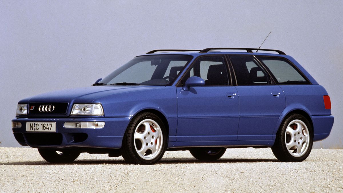 1994 saw Audi launch the RS 2 Avant on the market, the first ever RS model. Its quattro drive incorporated an electromechanically activated locking differential at the rear axle.